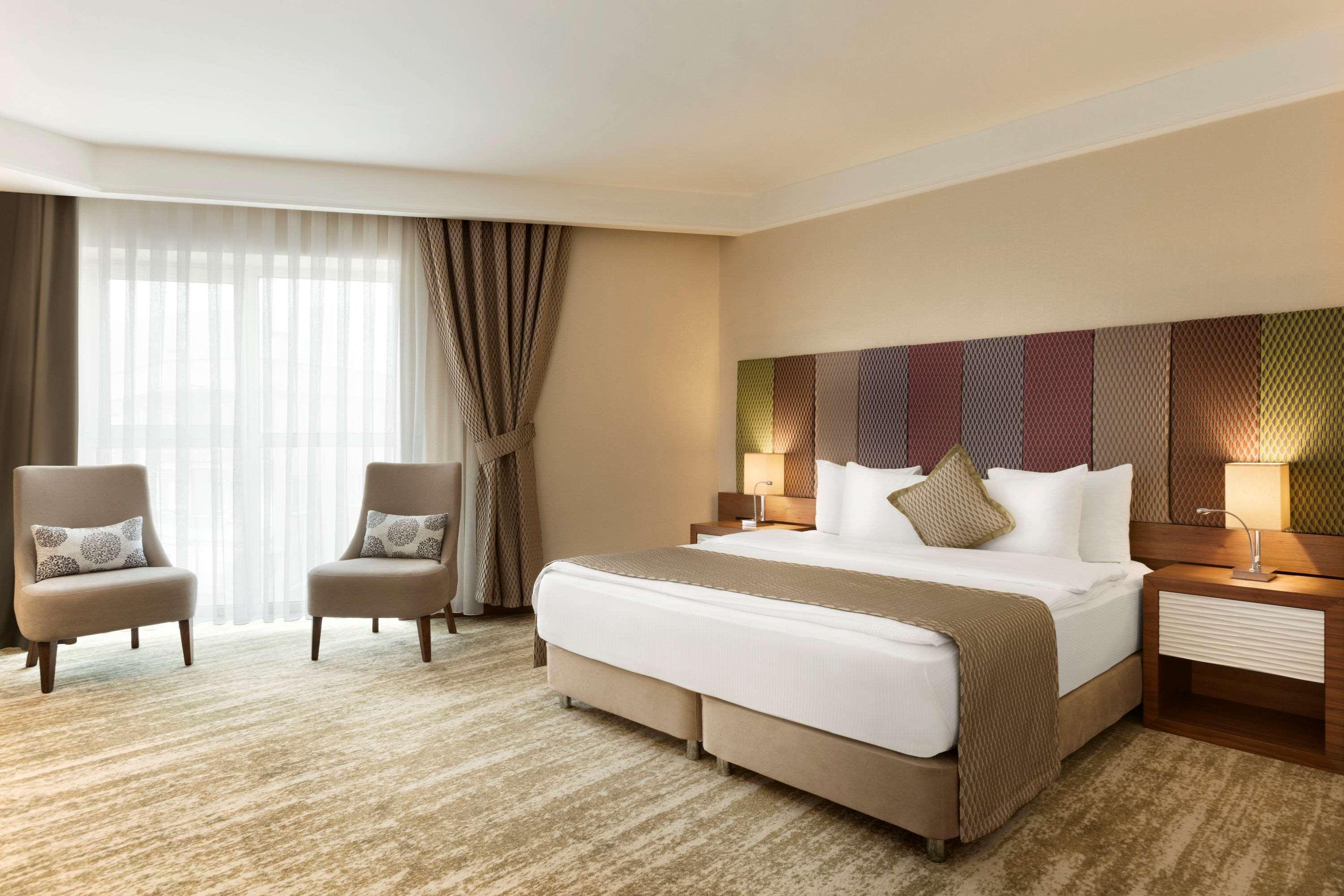 Hotel Ramada By Wyndham Gemlik Exterior foto